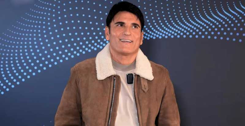 Sal Da Vinci: Dettagli sul Cantante Napoletano