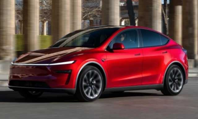 Tesla Model Y Premium: Nuova Versione a Sette Posti in Italia