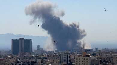 Incidenti aerei e negoziati tra leader mondiali