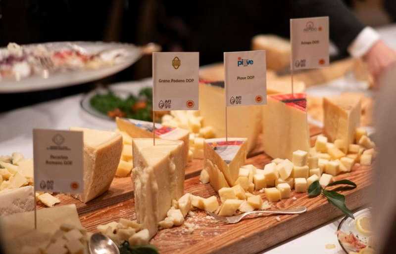 Ricerche AFIDOP 2025: Crescita dell’Utilizzo di Formaggi DOP e IGP nei Menù Digitali