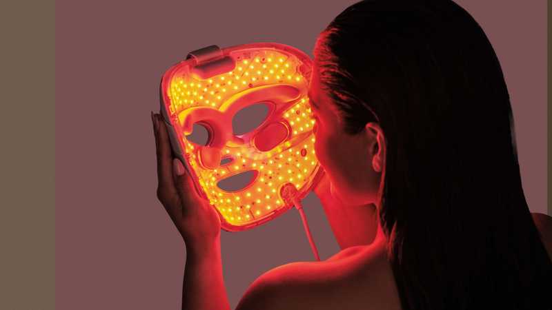Shark CryoGlow: Nuova Maschera LED con Raffreddamento