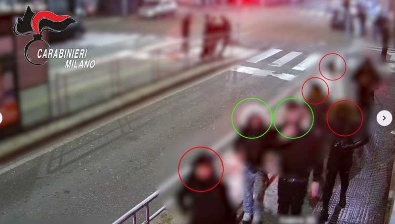 Aggressione a Milano: Arresti e Accuse