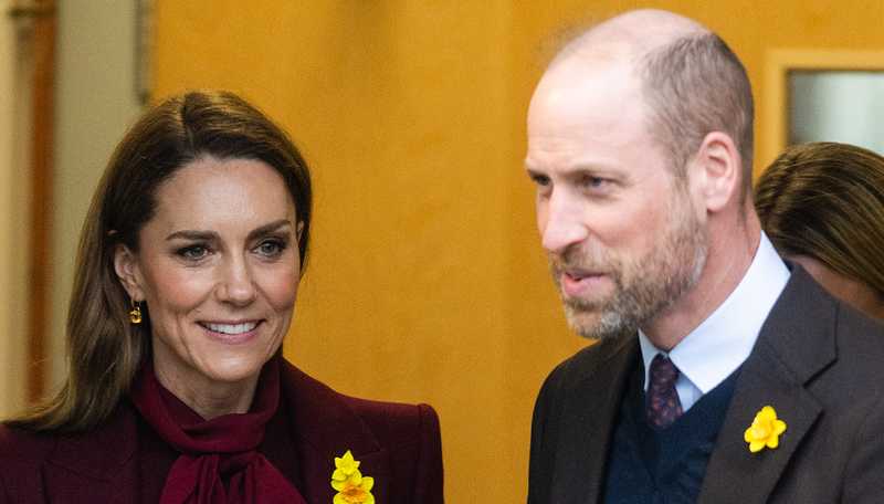 Battuta a Sorpresa: William Arrossisce Durante Visita in Galles