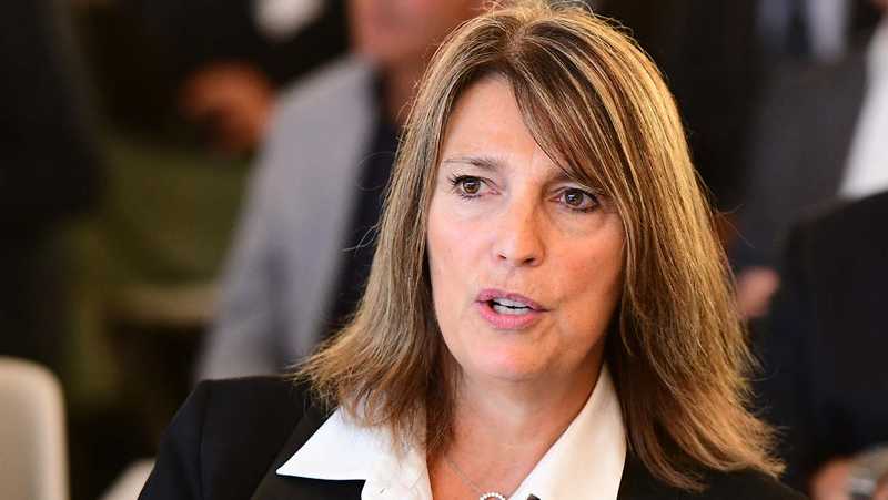 ITV: Utile in Calo, Discussioni con Sky in Corso