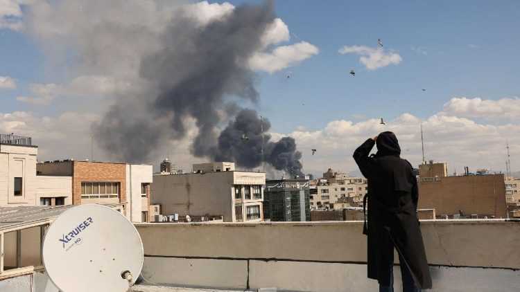 Attacchi su Teheran: Israele apre nuova fase