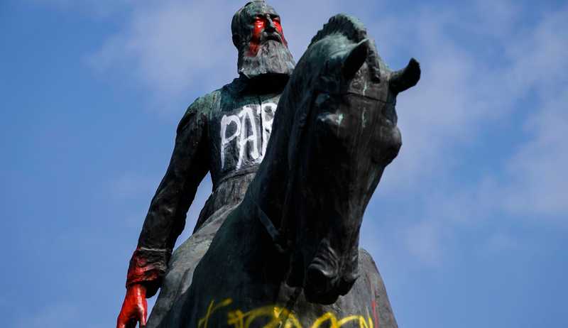 Confronto visivo: Roma antica e Africa