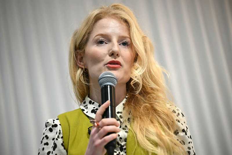 Elezione Supplente a Gorton and Denton: Vittoria dei Verdi e Segnali di Crisi per il