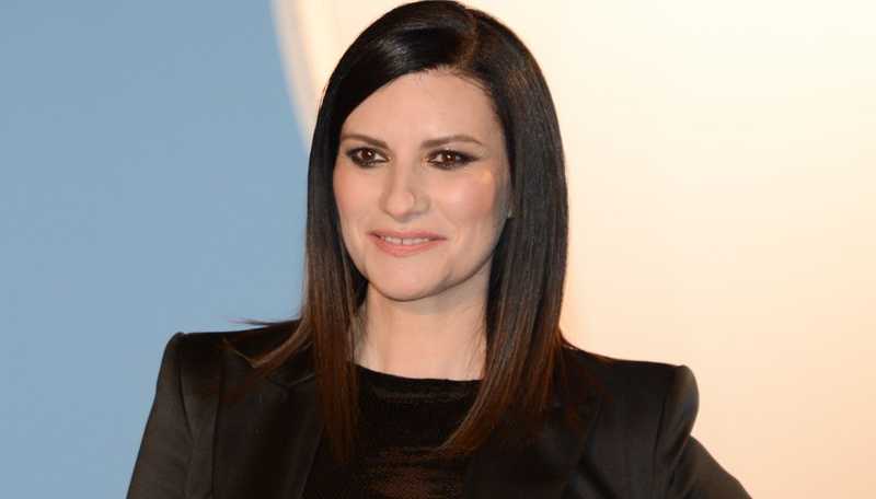 Laura Pausini veste Antonio Marras
