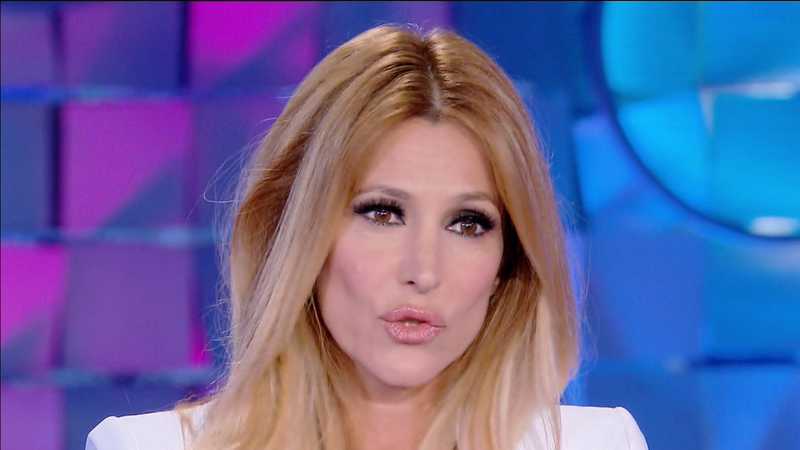 Adriana Volpe: infortunio e rientro al GF Vip